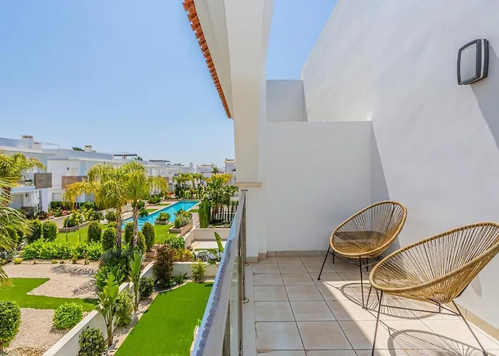 Esquina Soleada Ciudad Quesada